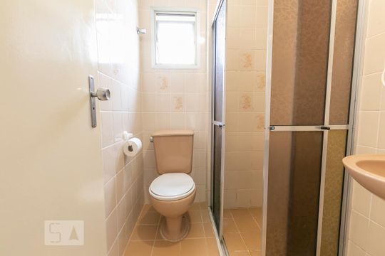 Banheiro de apartamento à venda com 2 quartos, 50m² em Santa Teresinha, São Paulo