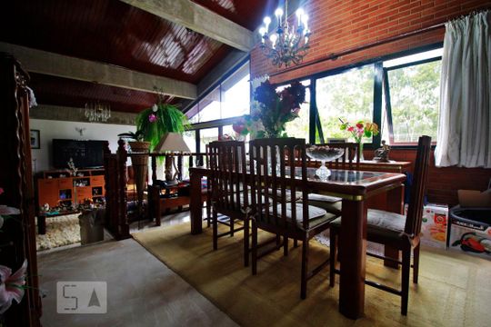 Sala de jantar de casa à venda com 4 quartos, 450m² em Vila Suzana, São Paulo