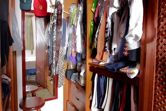 Closet de casa à venda com 4 quartos, 450m² em Vila Suzana, São Paulo