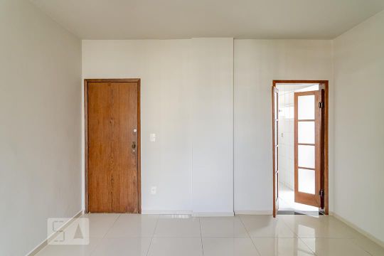 Sala de apartamento para alugar com 3 quartos, 65m² em Nova Floresta, Belo Horizonte