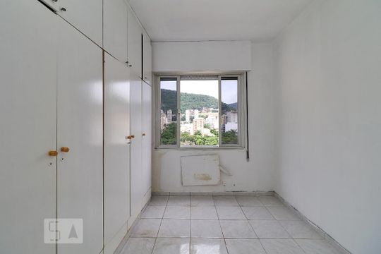 Quarto. de apartamento para alugar com 1 quarto, 69m² em Copacabana, Rio de Janeiro