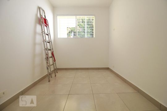 Quarto 1 de casa para alugar com 5 quartos, 300m² em Vila Tramontano, São Paulo
