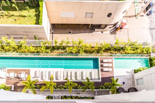 Piscina de kitnet/studio à venda com 1 quarto, 48m² em Parque Industrial Tomas Edson, São Paulo