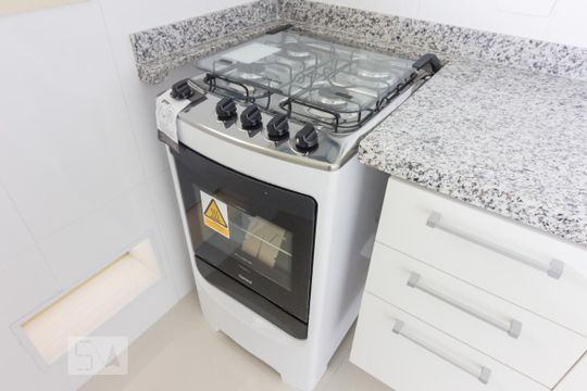 Cozinha de apartamento para alugar com 1 quarto, 47m² em Santana, São Paulo
