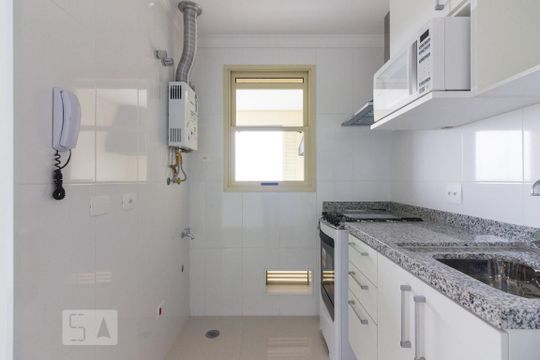 Cozinha de apartamento para alugar com 1 quarto, 47m² em Santana, São Paulo