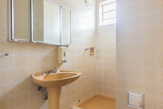 Casa à venda com 3 quartos, 200m² em Indianópolis, São Paulo