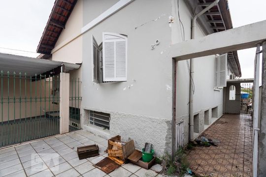 Fachada de casa para alugar com 3 quartos, 150m² em Parque Jabaquara, São Paulo