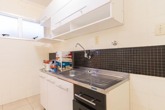 Cozinha de apartamento para alugar com 1 quarto, 55m² em Jardim Proença, Campinas
