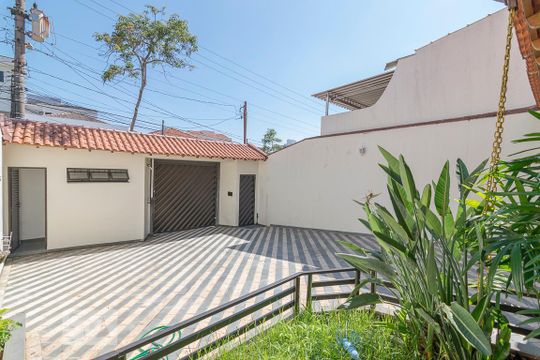 Garagem de casa à venda com 3 quartos, 195m² em Anchieta, São Bernardo do Campo