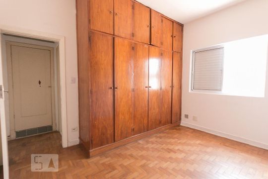 Suíte  de casa à venda com 3 quartos, 170m² em Cambuci, São Paulo