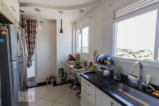 Cozinha de apartamento à venda com 3 quartos, 100m² em Jardim Rossi, Guarulhos