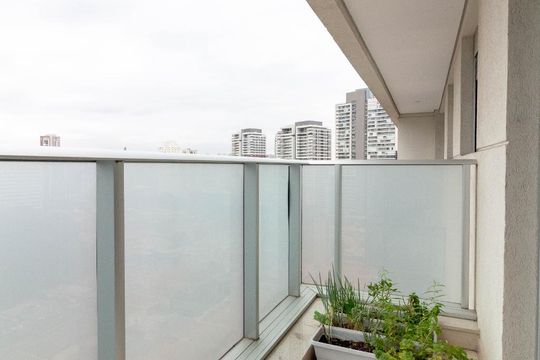 Varanda de kitnet/studio para alugar com 1 quarto, 35m² em Santo Amaro, São Paulo