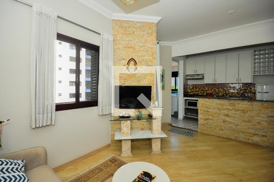 Sala de Tv de apartamento para alugar com 1 quarto, 54m² em Vila Suzana, São Paulo