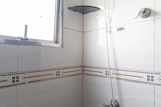 Banheiro social de apartamento para alugar com 2 quartos, 45m² em Vila Campestre, São Paulo