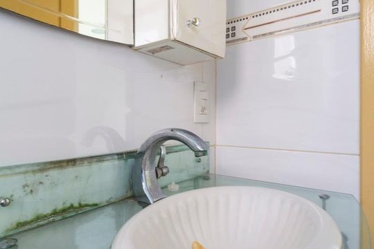 Banheiro social de apartamento para alugar com 2 quartos, 45m² em Vila Campestre, São Paulo
