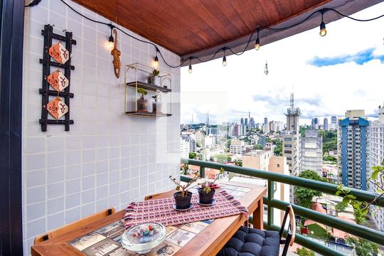 Varanda de apartamento à venda com 2 quartos, 55m² em Pinheiros, São Paulo