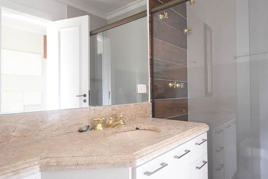 Banheiro suíte 3 de apartamento à venda com 4 quartos, 352m² em Jardim Ampliação, São Paulo