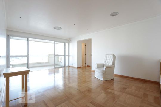sala de apartamento para alugar com 3 quartos, 148m² em Vila Suzana, São Paulo