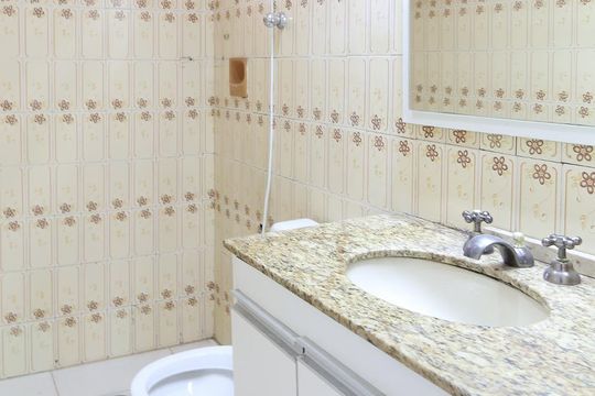 Banheiro 2 de casa para alugar com 2 quartos, 70m² em Parque Vitória, São Paulo