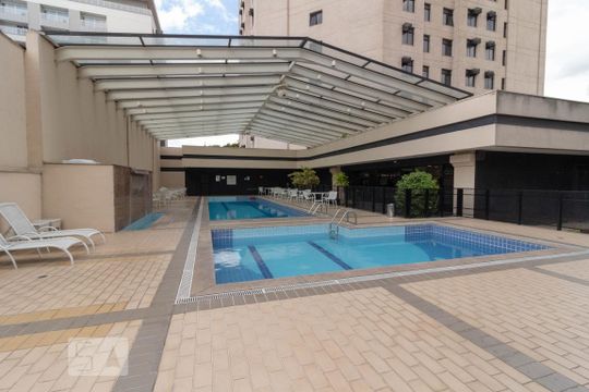 Piscina de apartamento à venda com 1 quarto, 60m² em Nova Piraju, São Paulo