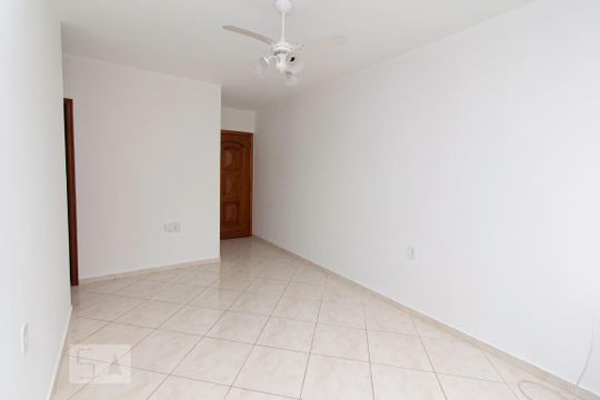 Sala de apartamento para alugar com 2 quartos, 69m² em Méier, Rio de Janeiro