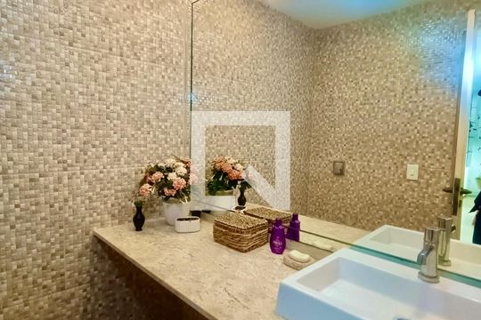 Lavabo de apartamento para alugar com 4 quartos, 280m² em Lagoa, Rio de Janeiro