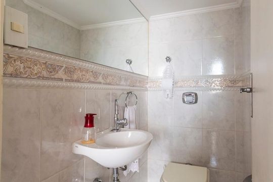 Lavabo de casa para alugar com 3 quartos, 200m² em Vila Monte Alegre, São Paulo