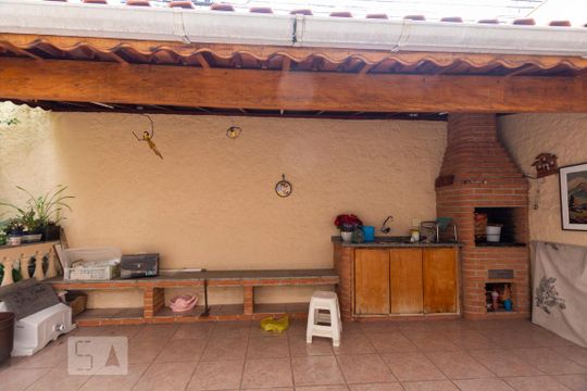 Vista de casa para alugar com 3 quartos, 200m² em Vila Monte Alegre, São Paulo