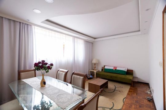 Casa para alugar com 3 quartos, 200m² em Vila Monte Alegre, São Paulo
