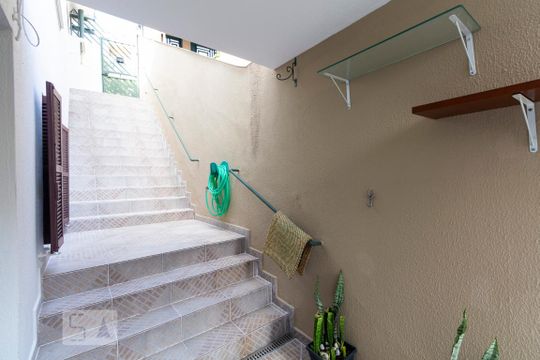 Entrada de casa para alugar com 2 quartos, 78m² em Chácara Inglesa, São Paulo