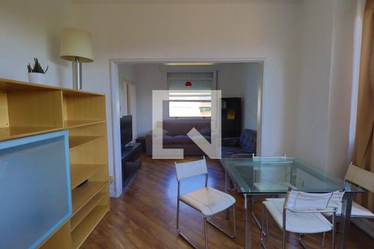 Sala de apartamento para alugar com 3 quartos, 130m² em Jardim Paulista, São Paulo