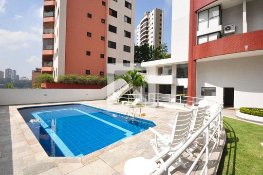 Piscina de apartamento à venda com 1 quarto, 68m² em Vila Andrade, São Paulo
