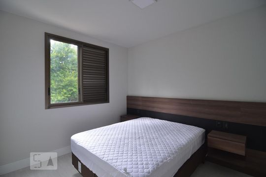 Quarto de apartamento à venda com 1 quarto, 45m² em Vale do Sereno, Nova Lima