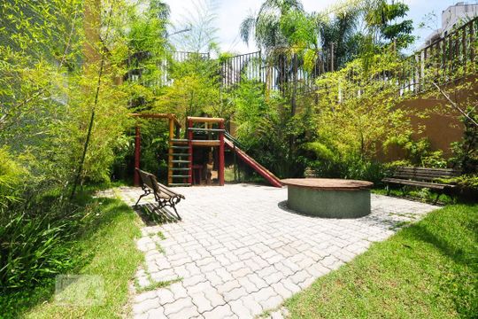 Playground de apartamento para alugar com 2 quartos, 46m² em Jardim Ampliação, São Paulo