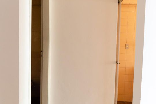 Corredor de apartamento à venda com 1 quarto, 74m² em Bosque, Campinas