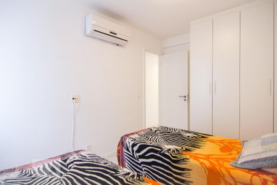 Quarto 1 de apartamento para alugar com 2 quartos, 83m² em Recreio dos Bandeirantes, Rio de Janeiro