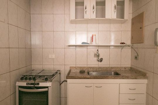 Cozinha  de apartamento para alugar com 1 quarto, 52m² em Liberdade, São Paulo