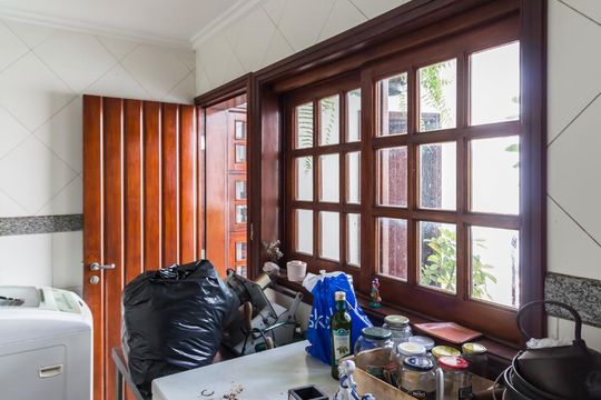 Área de serviço de casa à venda com 4 quartos, 300m² em Lapa, São Paulo