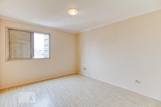 Terceiro dormitório de apartamento para alugar com 3 quartos, 134m² em Indianópolis, São Paulo