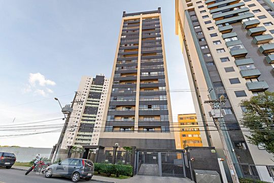 Fachada de apartamento para alugar com 3 quartos, 150m² em Cristo Rei, Curitiba
