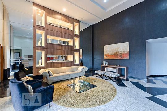 Hall de apartamento para alugar com 3 quartos, 150m² em Cristo Rei, Curitiba