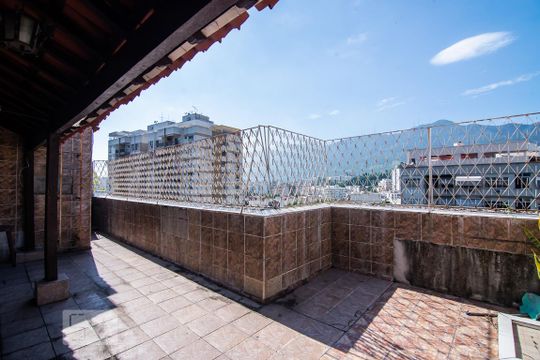 Área externa da cobertura de apartamento para alugar com 2 quartos, 150m² em Vila Isabel, Rio de Janeiro