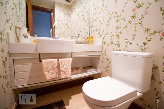 Lavabo de apartamento à venda com 4 quartos, 310m² em Barra da Tijuca, Rio de Janeiro
