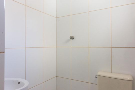 Banheiro de casa de condomínio para alugar com 1 quarto, 31m² em Casa Verde, São Paulo