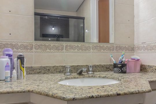 Banheiro do Quarto  de apartamento para alugar com 2 quartos, 62m² em Vila Santo Estéfano, São Paulo