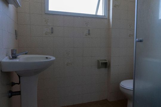 Banheiro de apartamento à venda com 1 quarto, 51m² em Santana, São Paulo