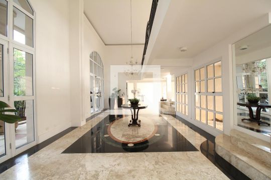 Hall de entrada de apartamento para alugar com 3 quartos, 153m² em Vila Sônia, São Paulo