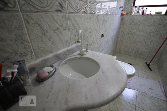 Pia de casa à venda com 4 quartos, 126m² em Vila Praia, São Paulo