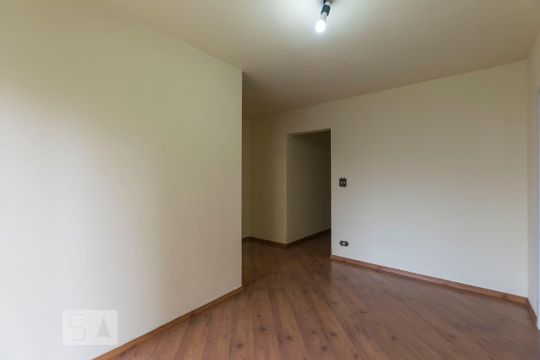 Sala de apartamento para alugar com 1 quarto, 45m² em Cambuci, São Paulo