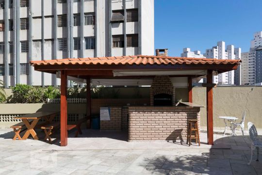 Área comum - Churrasqueira de apartamento para alugar com 1 quarto, 45m² em Cambuci, São Paulo
